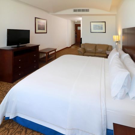 Holiday Inn Express Nuevo Laredo By Ihg Zewnętrze zdjęcie