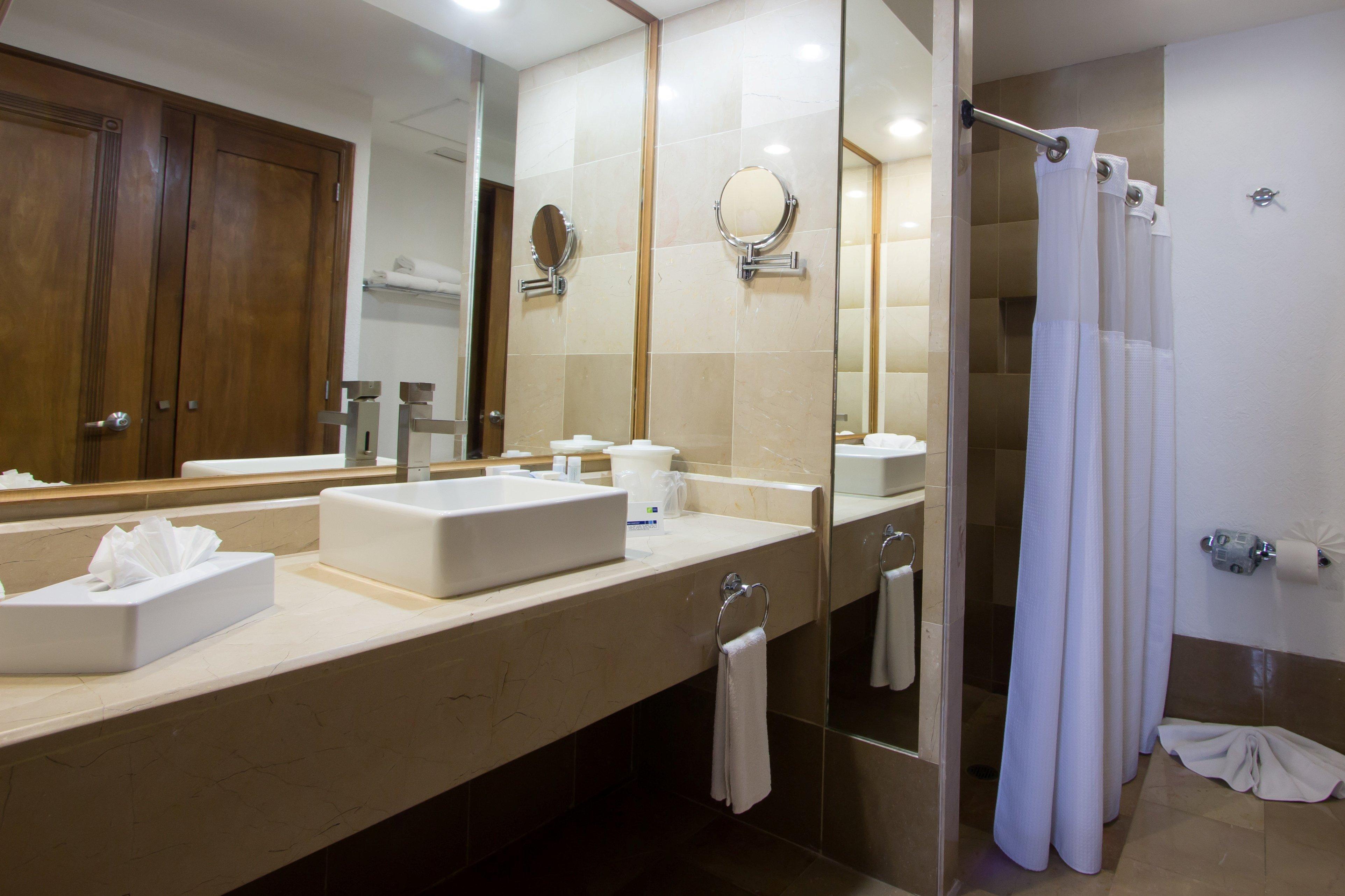 Holiday Inn Express Nuevo Laredo By Ihg Zewnętrze zdjęcie
