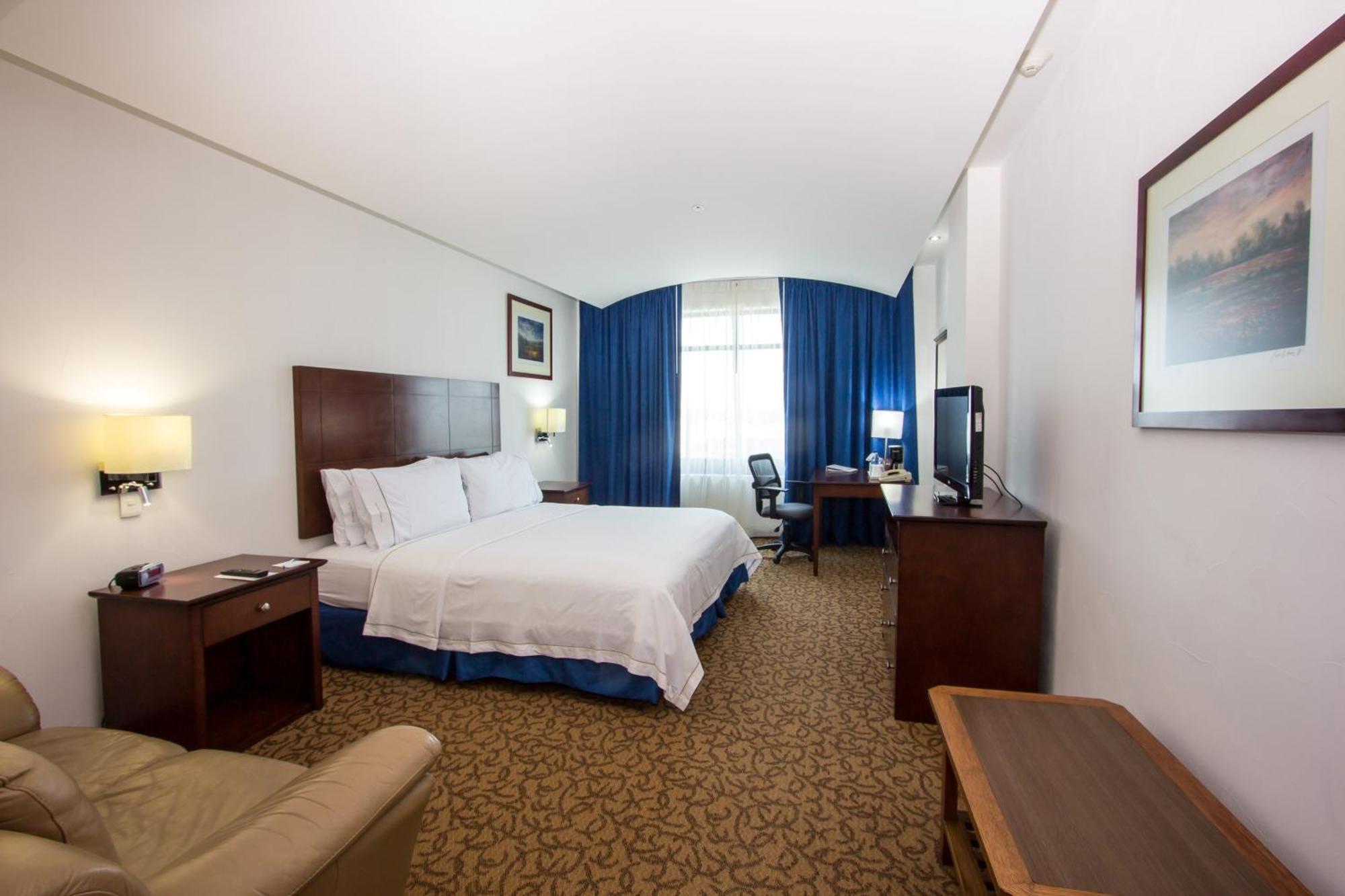 Holiday Inn Express Nuevo Laredo By Ihg Zewnętrze zdjęcie